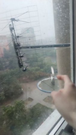 У нас в Волгодонске пошол днем дождь