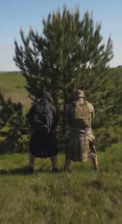 🔴Реклама камуфляжных юбок у хохлов🔴