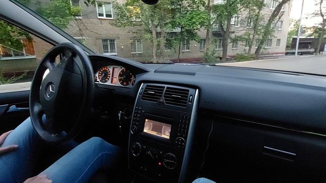 Активный парковочный ассистент Mercedes-Benz W245 (Код 235)