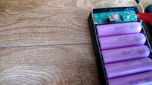 Бракованный Пауэрбанк с Озона.