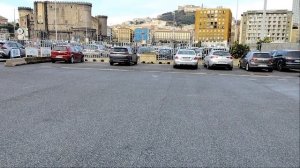 Неа́поль, дословно — «новый город»