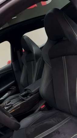 К нам поступил Aston Martin DBX!