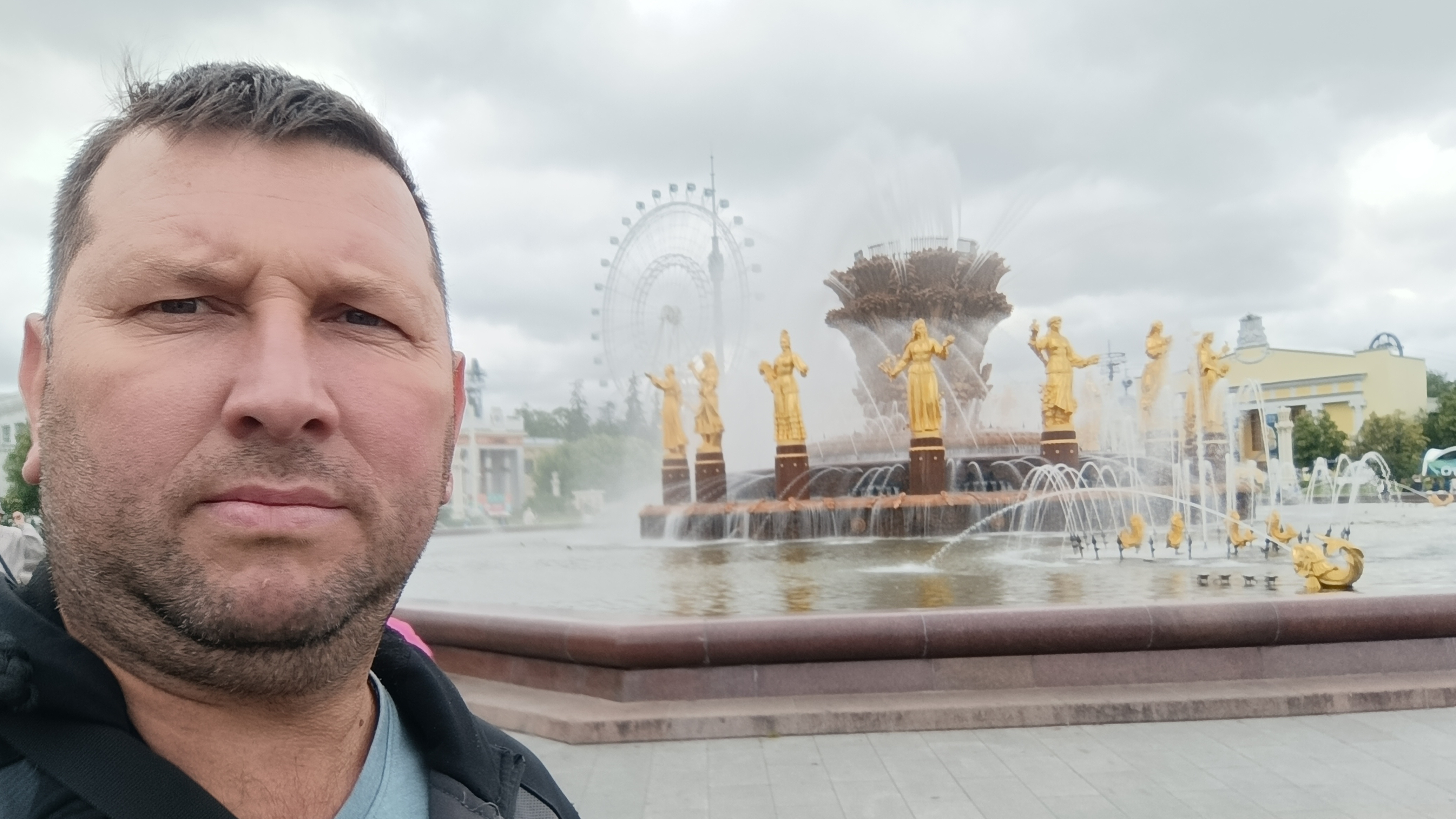 Прогулка по ВДНХ. Загрузка в Новосибирск. Заехал домой. Работа в ТК Деловые Линии водителем кат Е . смотреть онлайн