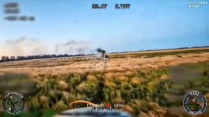 Охота сразу шестью FPV-дронами за БТР Pbv 302 ВСУ возле села Котляровка на границе Днепропетровской
