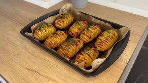 ЗАПЕЧЁННАЯ КАРТОШКА ГАРМОШКА С БЕКОНОМ КАРТОШКА С БЕКОНОМ В ДУХОВКЕ