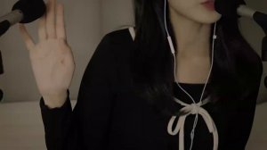 asmr wooyeon. Близкий шёпот на два микрофона, движения рук, звуки рта.