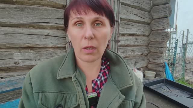 ЖИЗНЬ В МАЛЕНЬКОМ СЕЛЕ. Живут же люди.. Сделала домашнюю сметану, откинула  творог