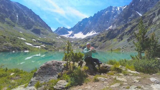 Дудук в горах.
