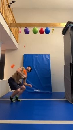 Проигравший промокает насквозь! Паркур-челлендж 🎈💦