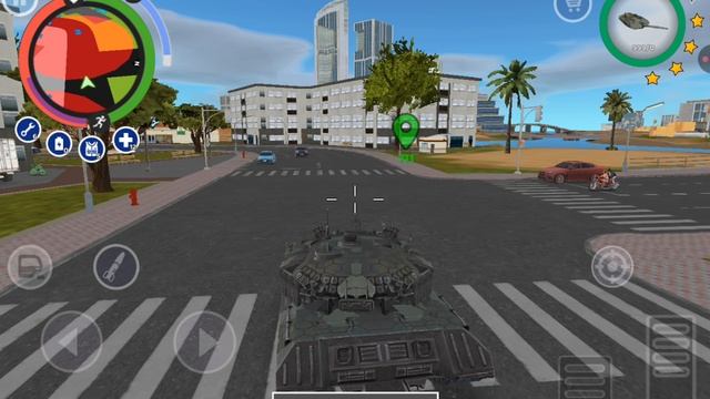 Украл танк у военной базы.