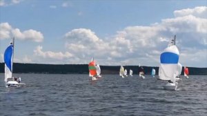 В перерывах между дождями в Ульяновске проходит  Чемпионат России по парусному спорту в классе яхт «