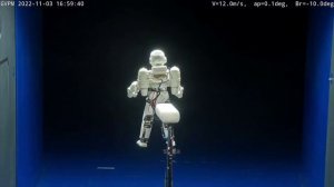 Робот с реактивным ранцем и жутким лицом научился летать!
