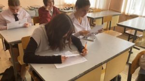 Подарок от 9 В класса классному руководителю, Петиной Л.Ф. 2025 г.