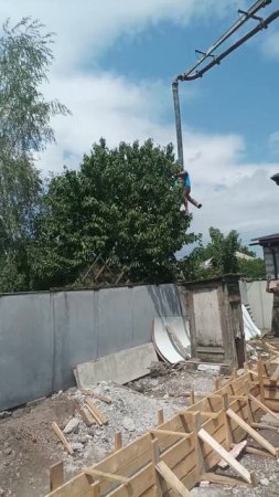 Ленточный фундамент вязка арматуры заливка бетона насосом