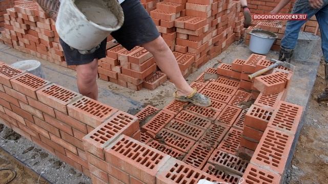 Заложен первый кирпич в новую колокольню.