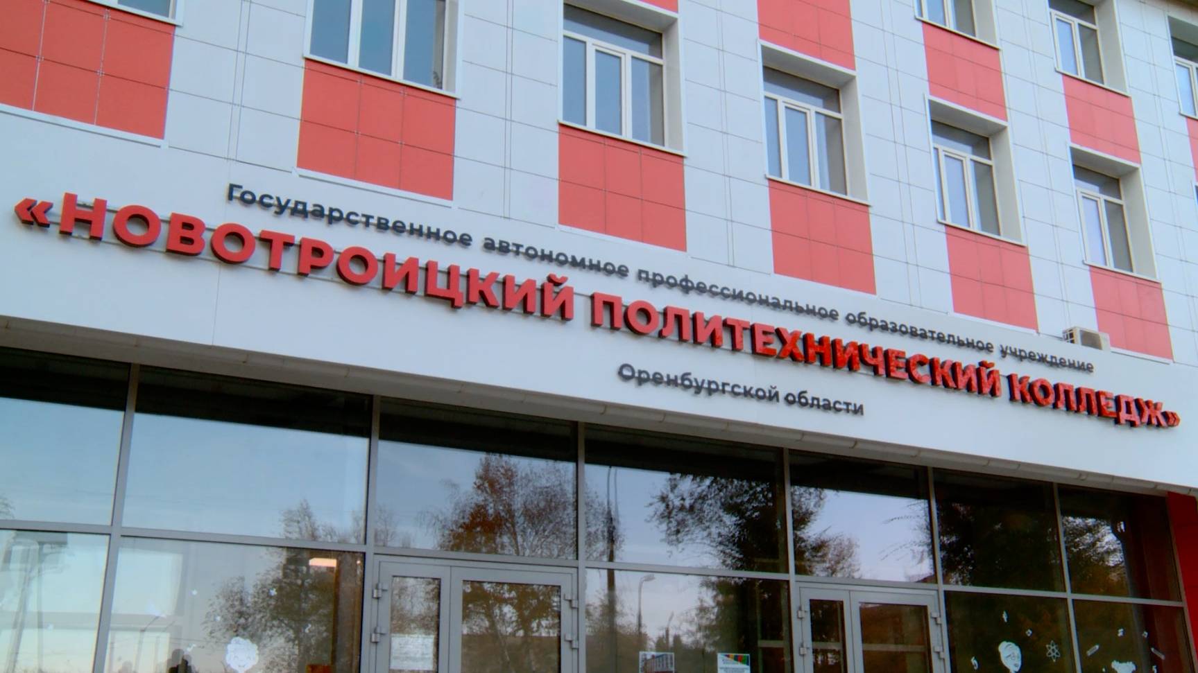 Для выпускников школ июнь – горячая пора