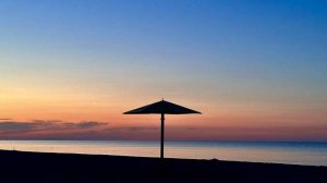 Врач рассказал о пользе плавания в море