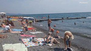 Сочи Адлер пляж Чайка сегодня 27 июня 2025.  Погода в Адлере сейчас, обстановка на пляже, море