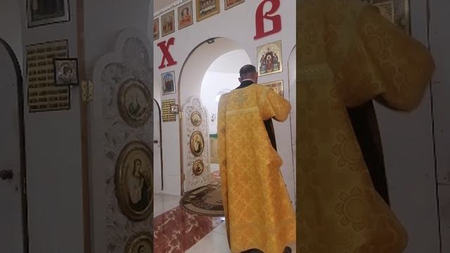 Дорогие братья и сестры! Божественная служба храм Святой Троицы