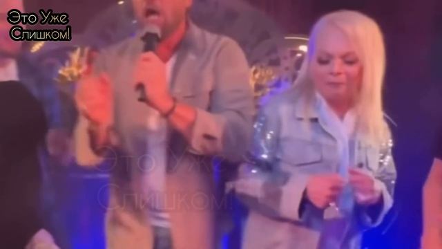 ВРЕЗАЛ НАГЛЕЦУ ПРЯМО НА СЦЕНЕ! Поступок Лепса и SHAMAN Порвал Интернет  Михалков Устроил Разнос