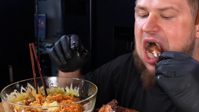 SPICY CHEESE NOODLES AND BBQ CHICKEN, ASMR MUKBANG, АСМР МУКБАНГ, 먹방, 大食い, たべる, 谢尔盖