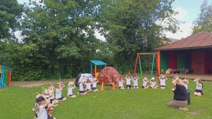 Еще один день.