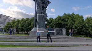 Гуляем по Москве, проходим квесты с выполнением заданий