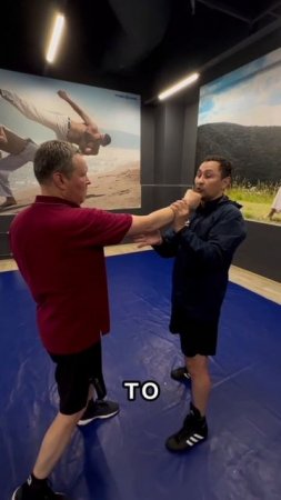 "Кружка" или "классика". Почему болят локти при ударе...