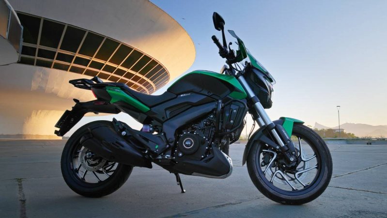 BAJAJ Dominar 400