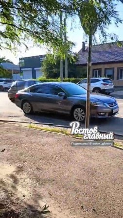 Перевернулся на крышу: в результате столкновения на Еременко перевернулся автомобиль. 😱