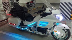 GL1800 inside with music v1