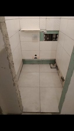 Монтаж плитки на пол. Облицовка короба плиткой. Санузел. Ремонт. Сельма. Калининград.