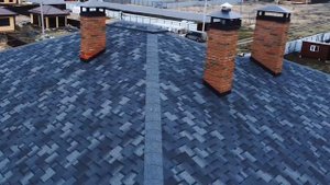Как выглядит кровля из гибкой черепицы на объекте