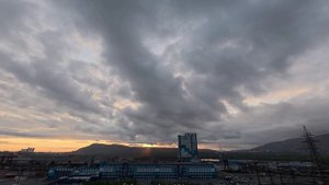 Таймлапс с видом на горы Хараелах