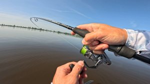 Поймал РЫБУ МЕЧТЫ! Рыбалка с лодки на спиннинг 2025. Нижнекамск