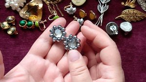 253. Винтажная бижутерия. Новый лот.