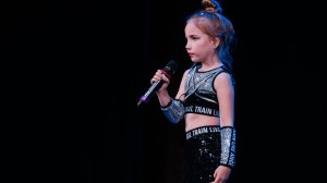 Композиция До-ре-ми-Хор Великан(исполняет Чумаевская Таисия 7 лет)