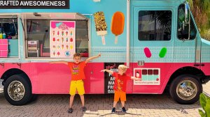 Влад и Ники. Крис и Ники играют в мамином грузовике с мороженым и другие веселые истории для детей!