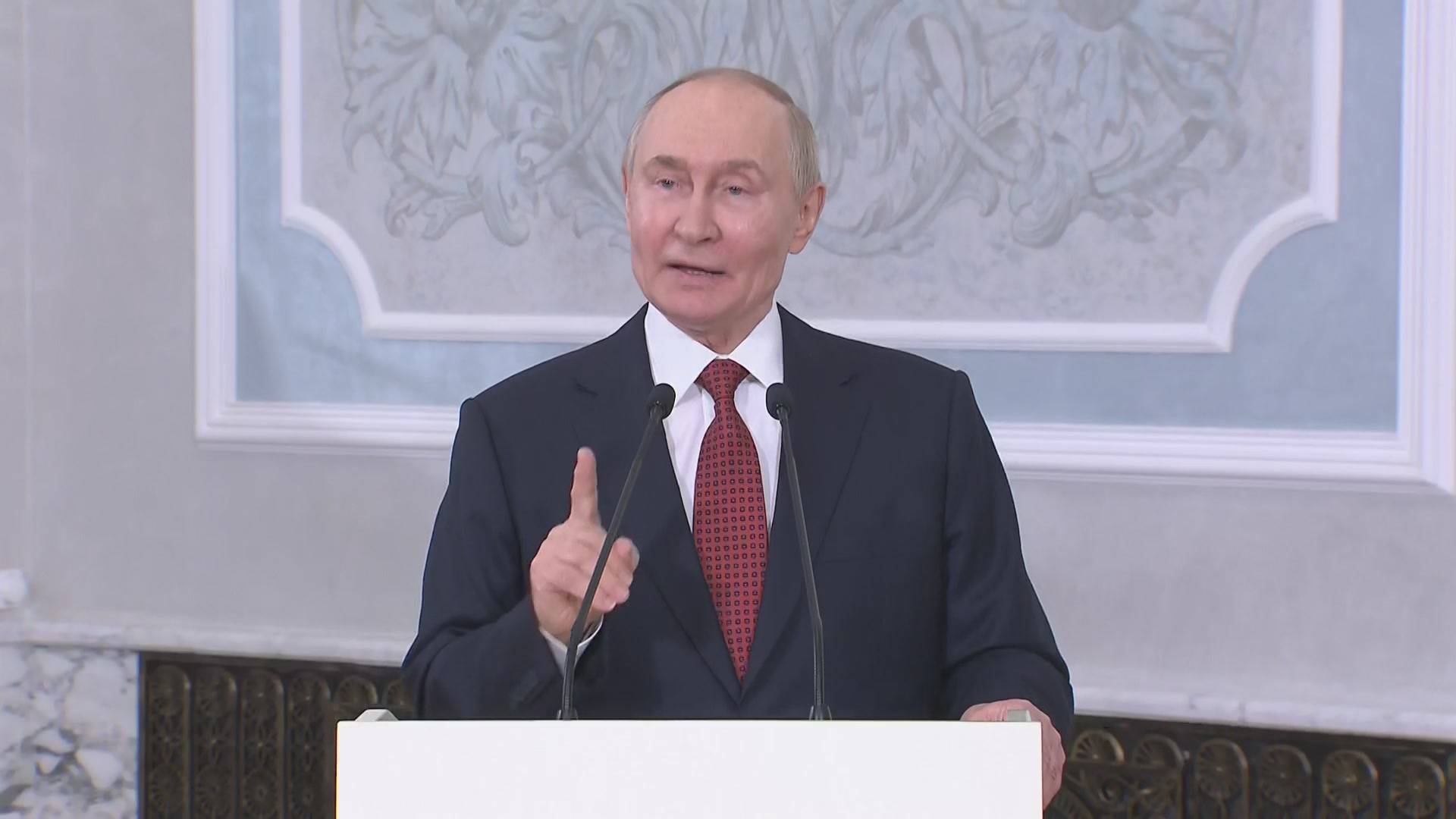 Сами скоро сдохнут там Путин о попытках Запада похоронить экономку России