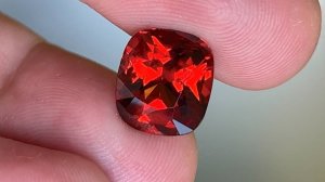 Гранат Спессартин 7.42 карата
