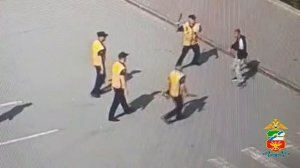 На привокзальной площади станции Омск-Пассажирский задержан вооруженный ножом агрессивный мужчина