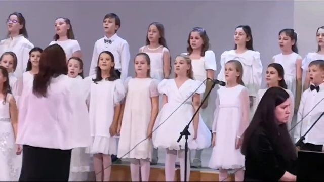 Сводный хор ДШИ № 69 (г. Кемерово) - Маме (автор Дмитрий Соболев)