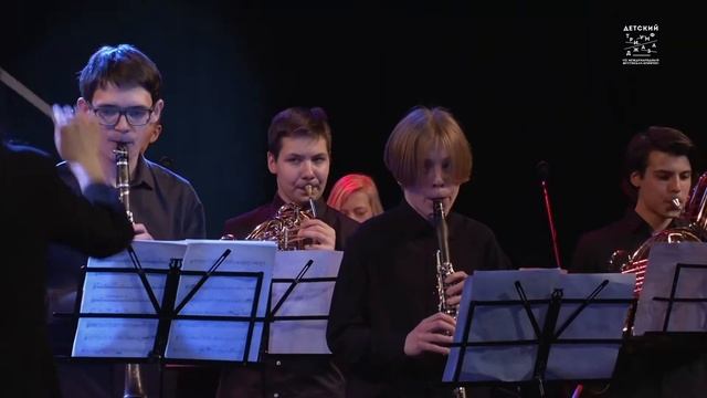 M. Lortz- Fuego Espanol смотреть онлайн