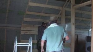 Установили перегородку для второй комнаты// Затянули в пароизоляцию, утеплили и набили дюймовку