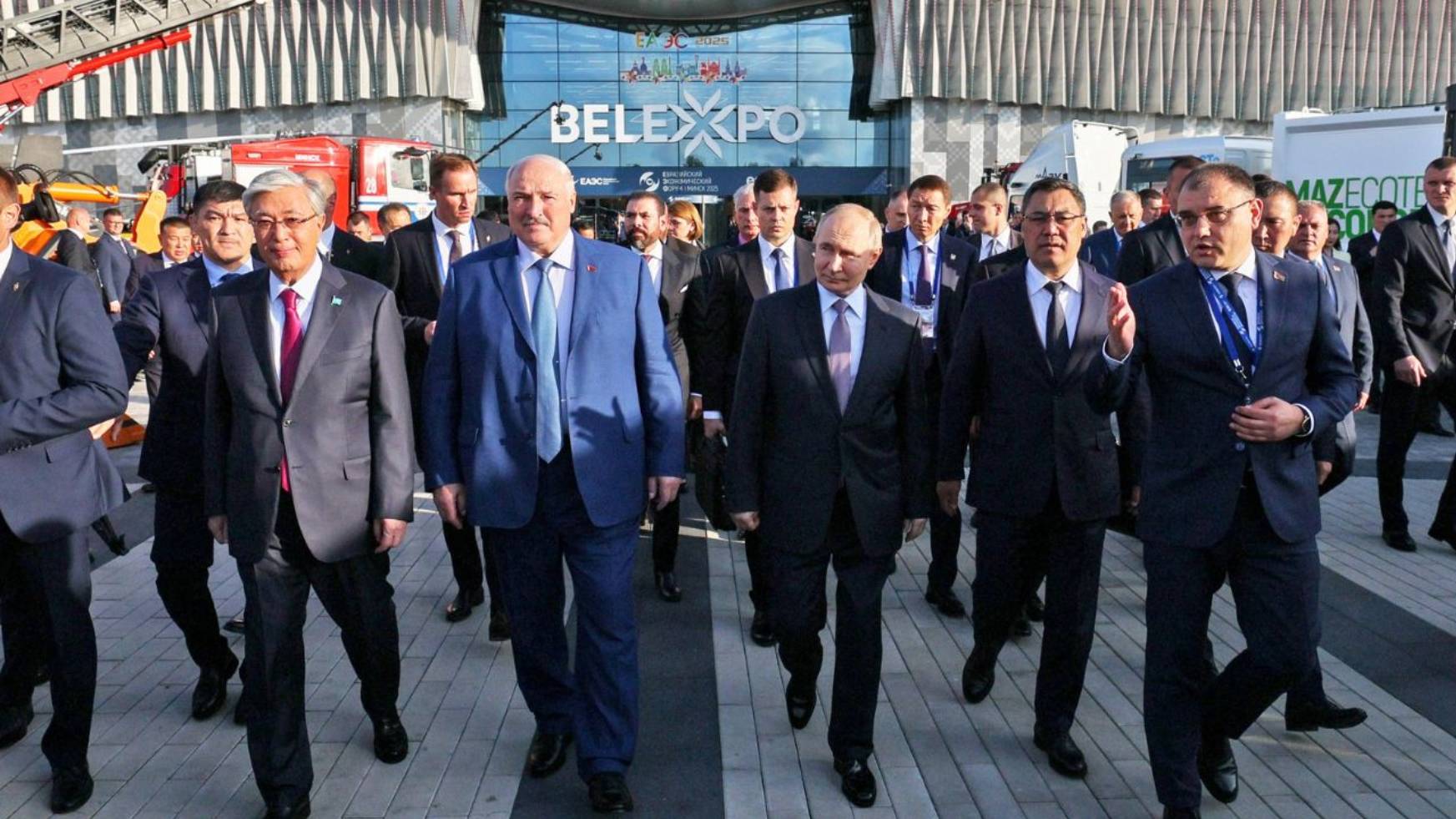 Мировые лидеры продолжают прибывать на Евразийский экономический форум в Минск