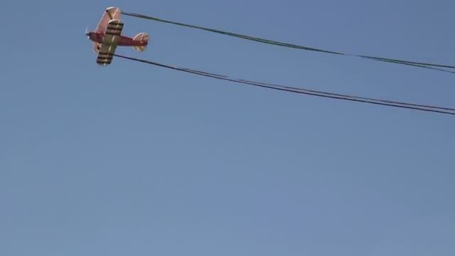 Хорошие авиамодельные соревнования, приятная музыка, замечательная компания- радиоуправляемые модели