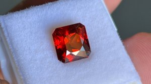 Гранат Спессартин 2.90 карат