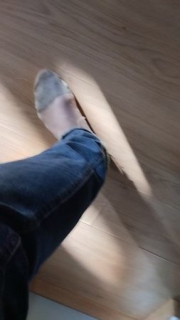 Чей туфля?