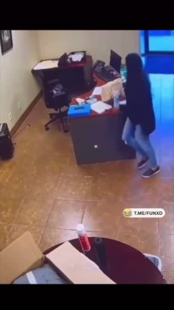 Типичный день оператора камер видеонаблюдения😁