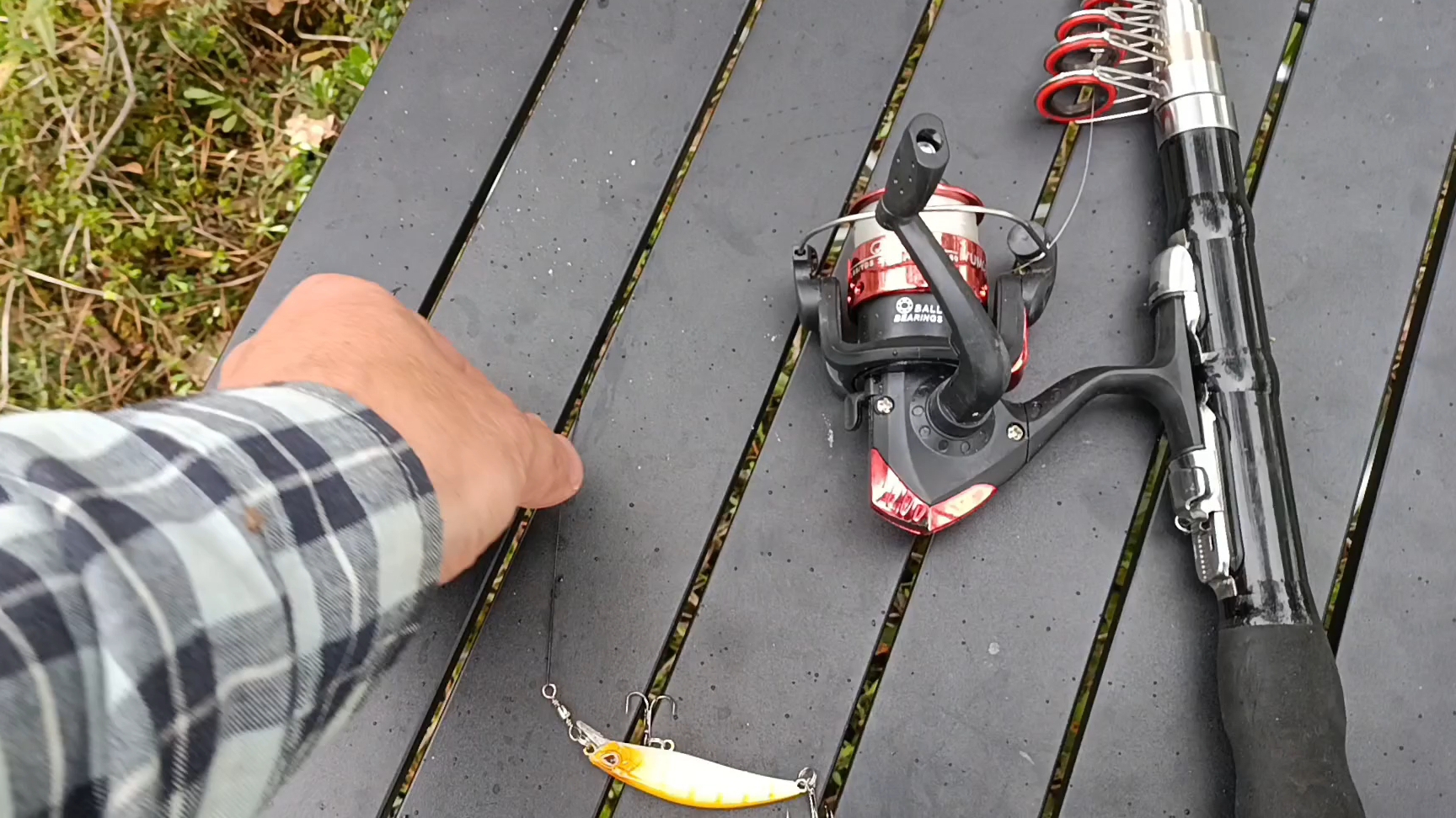 4й день рыбалка, что поймаю с берега с лодки, блёснами, проводкой, сколько зацепов и блёсен посеял смотреть онлайн